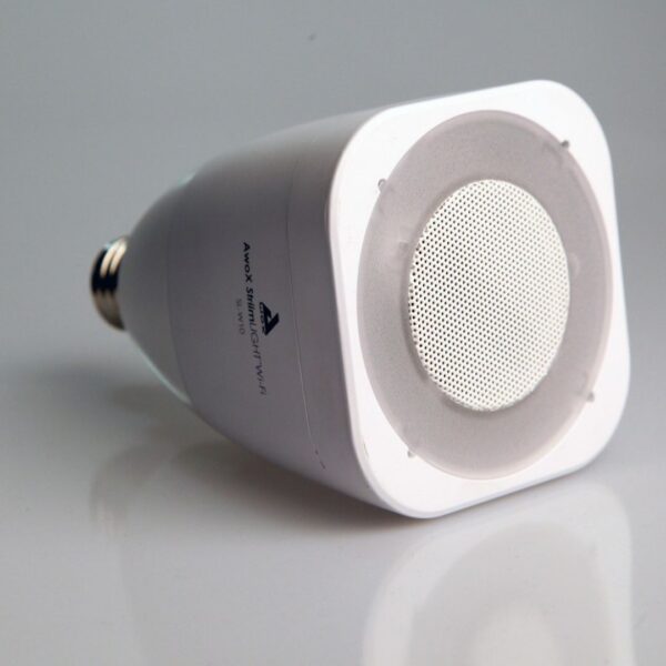 Lâmpada LED E27 branca com coluna Wi-Fi integrada - Image 3